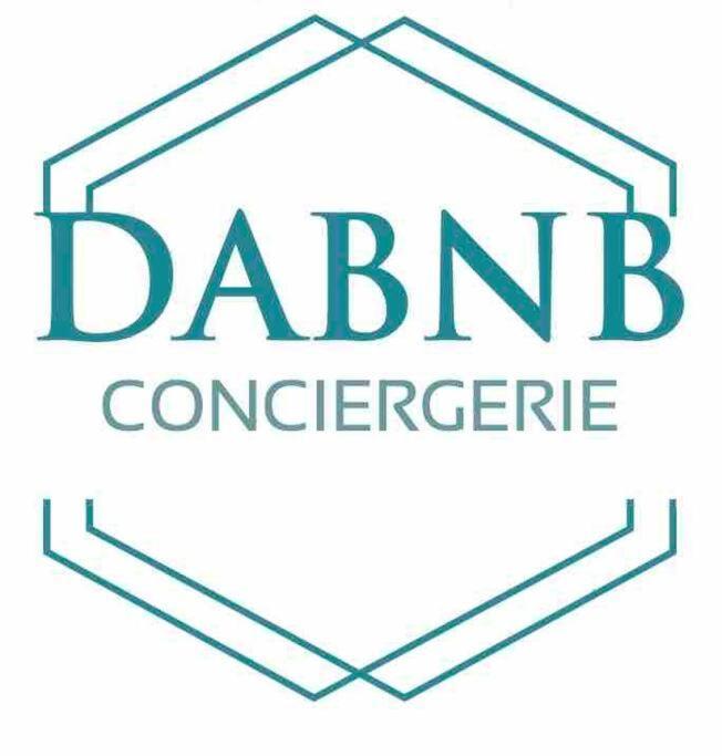 Appartement Sud-lescinqsuites Le Saint Laurent-dabnb